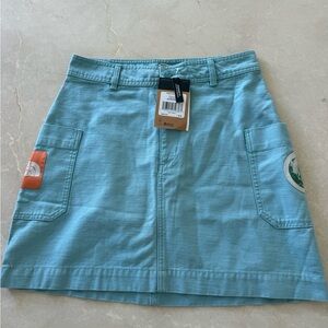 New The North Face Valley Skirt Reef Waters Blue. Medium. $80.